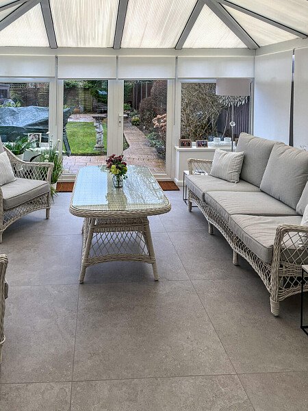 Geometrtic wall paper-  HA5- filming photoshoot location-02