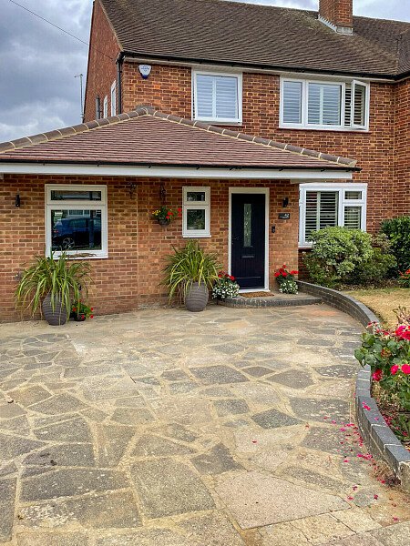 Geometrtic wall paper-  HA5- filming photoshoot location-05