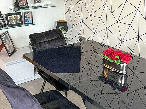 Geometrtic wall paper-  HA5- filming photoshoot location-08