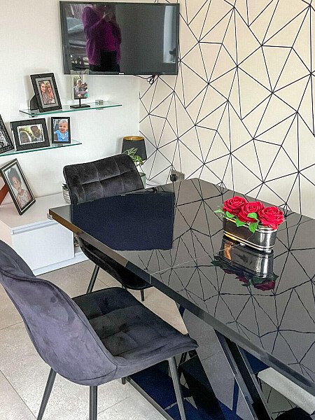 Geometrtic wall paper-  HA5- filming photoshoot location-08