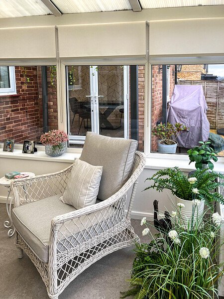 Geometrtic wall paper-  HA5- filming photoshoot location-17