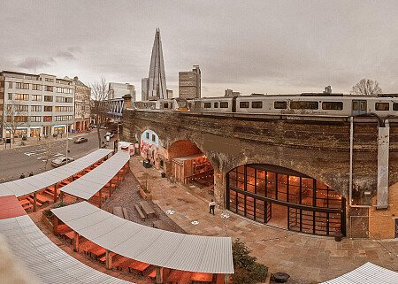 Red brick tunnel bar -London- filming photoshoot location-01