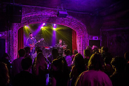 Curved ceiling theatre -London- filming photoshoot location-10