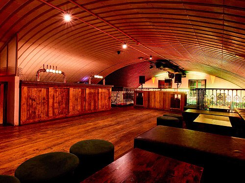 Curved ceiling theatre -London- filming photoshoot location-17