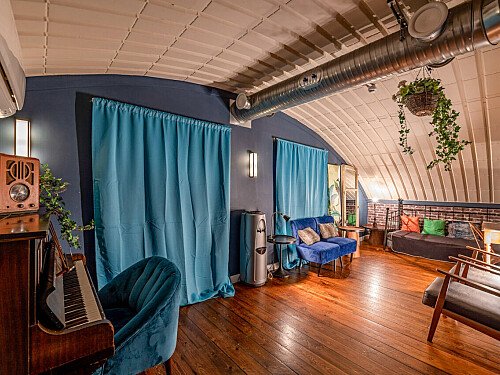 Curved ceiling theatre -London- filming photoshoot location-20