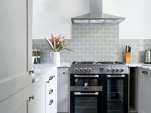 Calm, peaceful, white house, Bournemouth- filming photoshoot location-05