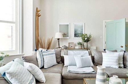 Calm, peaceful, white house, Bournemouth- filming photoshoot location-10