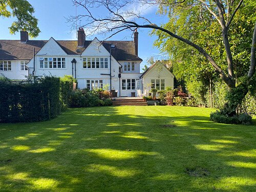 Colourful flowerbeds- London -  filming photoshoot location-33