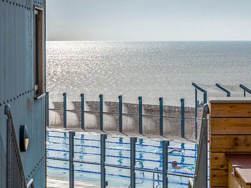 Beachfront swimming pool - Filming Photoshoot Locations-16