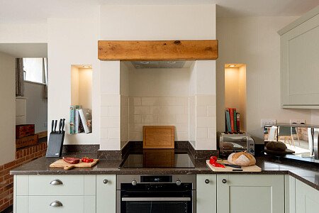 Exposed ceiling beams- GU32-  filming photoshoot location-08