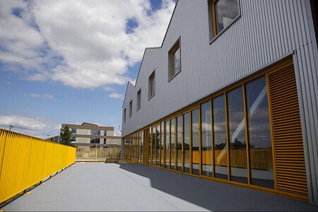 Huge graffiti art- E15  - filming photoshoot location-04