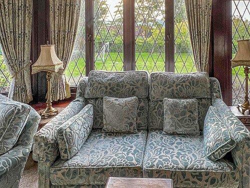 Original features- Surrey-  filming photoshoot location-06