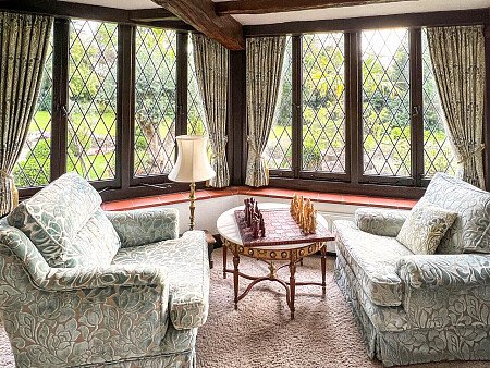 Original features- Surrey-  filming photoshoot location-05