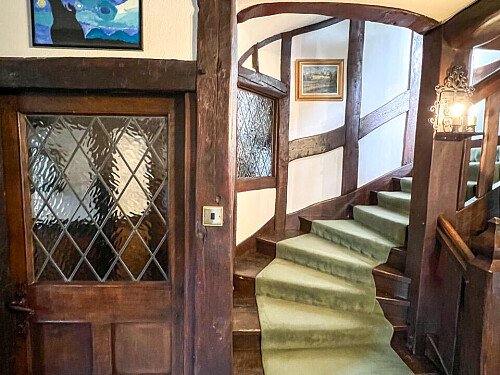 Original features- Surrey-  filming photoshoot location-15