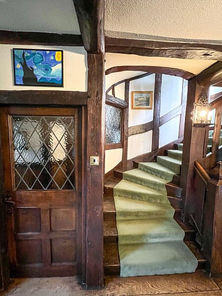 Original features- Surrey-  filming photoshoot location-15