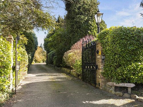 Original features- Surrey-  filming photoshoot location-28