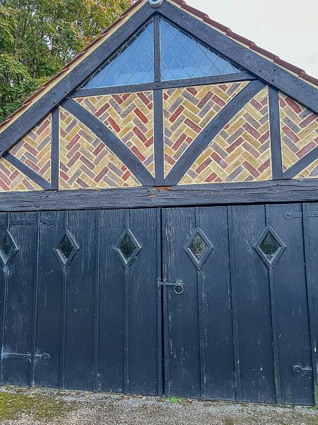 Original features- Surrey-  filming photoshoot location-30