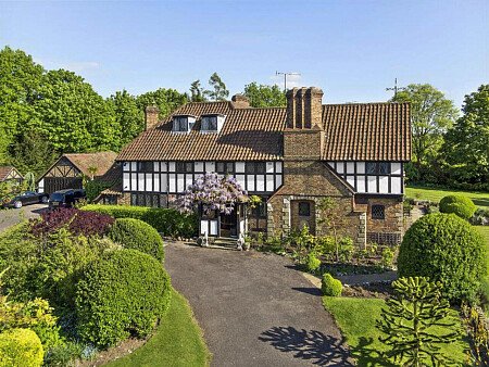 Original features- Surrey-  filming photoshoot location-32