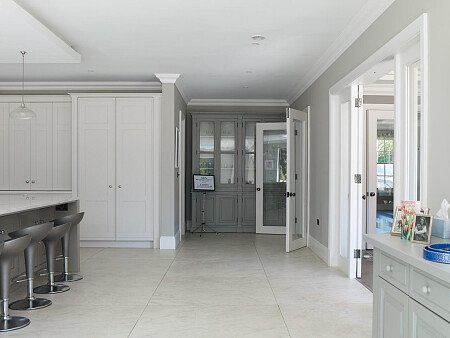 Clinical decor, vast land  - Filming Photoshoot Locations-12