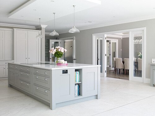 Clinical decor, vast land  - Filming Photoshoot Locations-14