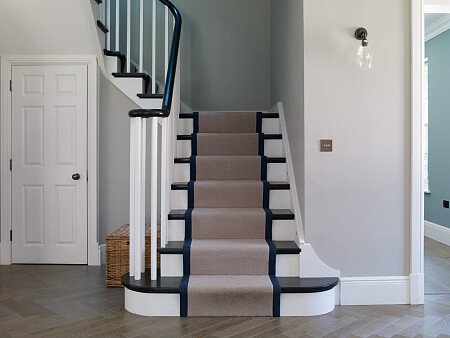 Clinical decor, vast land  - Filming Photoshoot Locations-30