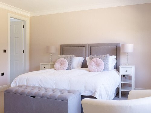 Clinical decor, vast land  - Filming Photoshoot Locations-59