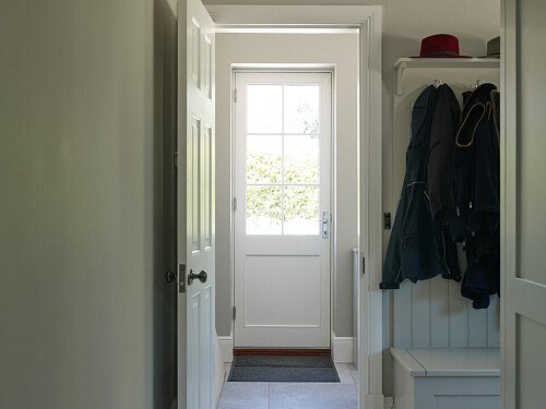 Clinical decor, vast land  - Filming Photoshoot Locations-67