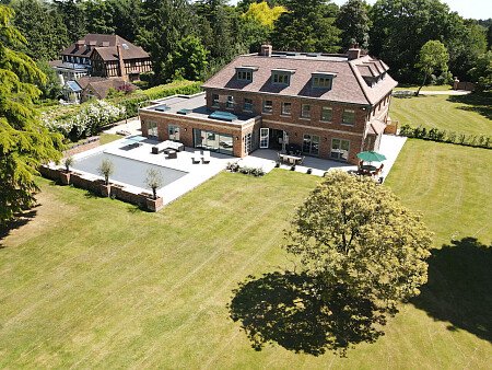 Clinical decor, vast land  - Filming Photoshoot Locations-78