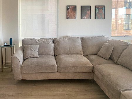 Crisp apartment with roomy terrace- - Greater London- filming photoshoot location-01