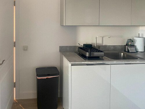 Crisp apartment with roomy terrace- - Greater London- filming photoshoot location-05