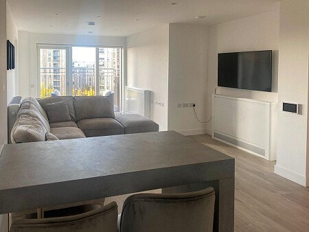 Crisp apartment with roomy terrace- - Greater London- filming photoshoot location-07