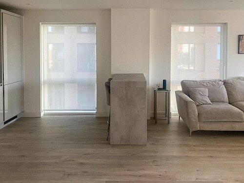 Crisp apartment with roomy terrace- - Greater London- filming photoshoot location-08