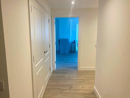 Crisp apartment with roomy terrace- - Greater London- filming photoshoot location-16