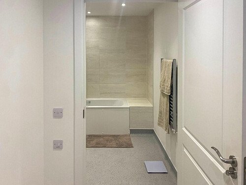 Crisp apartment with roomy terrace- - Greater London- filming photoshoot location-20