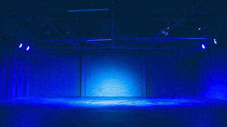 Black warehouse- NW10-  filming photoshoot location-04