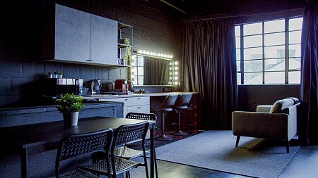 Black warehouse- NW10-  filming photoshoot location-03