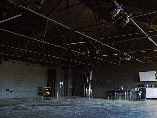 Black warehouse- NW10-  filming photoshoot location-08