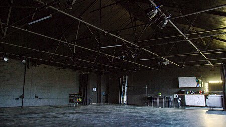 Black warehouse- NW10-  filming photoshoot location-08