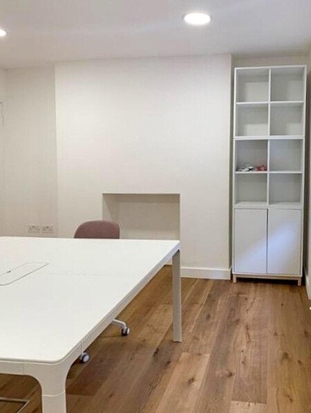 Pink sofa- London- filming photoshoot location-06