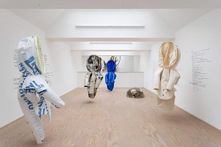 Huge ceiling window- London- filming photoshoot location-04