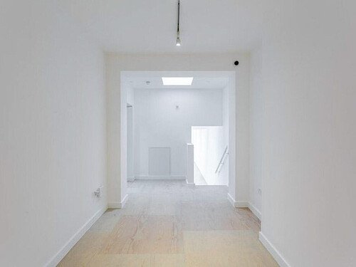 Huge ceiling window- London- filming photoshoot location-09