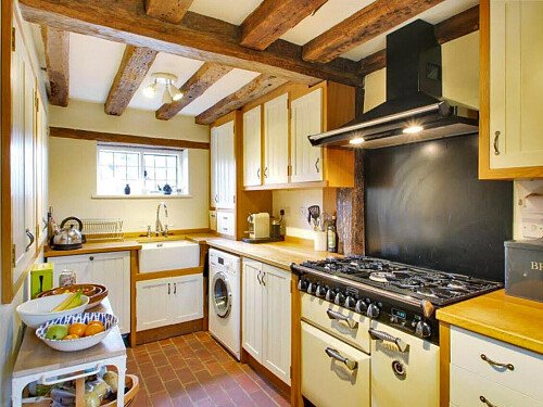 low ceiling cottage- Canterbury- filming photoshoot location-06