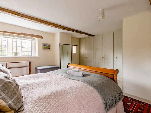 low ceiling cottage- Canterbury- filming photoshoot location-12