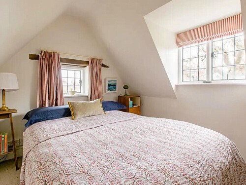 low ceiling cottage- Canterbury- filming photoshoot location-14