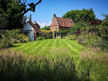 low ceiling cottage- Canterbury- filming photoshoot location-18