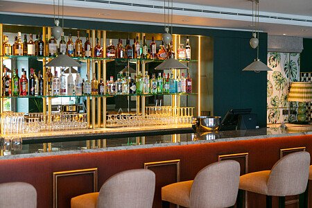 Four poster beds- London- filming photoshoot location-005