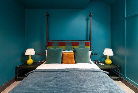 Four poster beds- London- filming photoshoot location-030