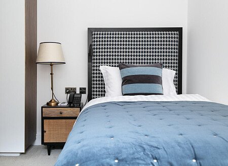 Four poster beds- London- filming photoshoot location-035