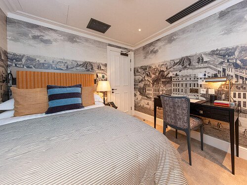 Four poster beds- London- filming photoshoot location-038