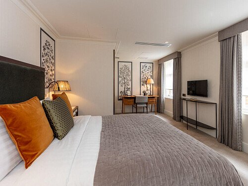 Four poster beds- London- filming photoshoot location-046